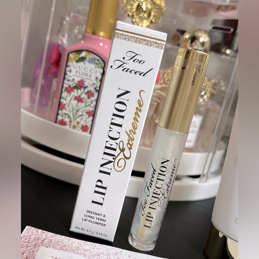 Brand New TOO FACED Lip Injection Extreme Hydrating Lip Plumper
